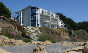 Отель The Oceanfront Inn  Уайтторн